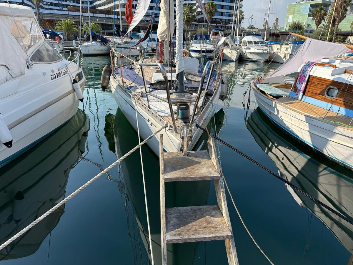 Unique Wooden Sail Yacht + 2 Bikes Included! Hotel Sant Adria de Besos Exterior foto