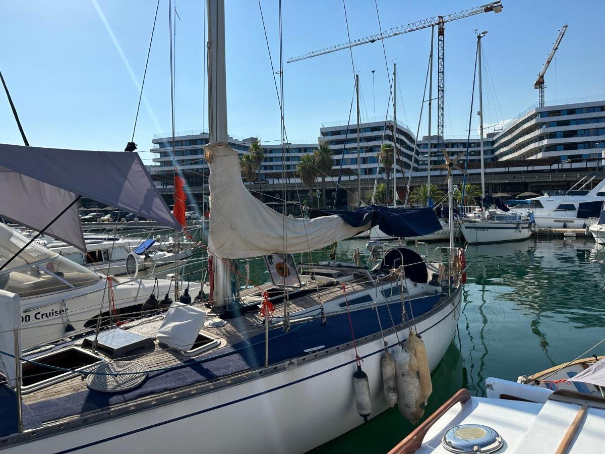 Unique Wooden Sail Yacht + 2 Bikes Included! Hotel Sant Adria de Besos Exterior foto
